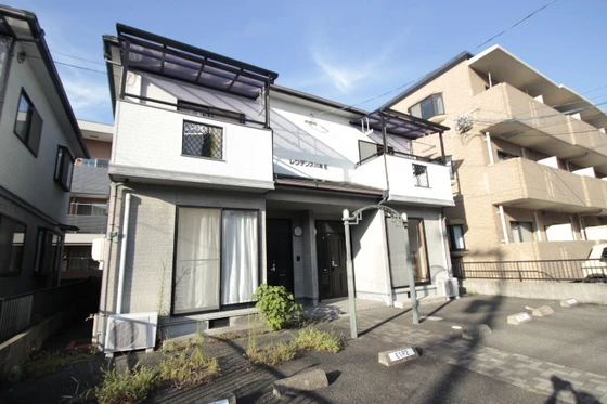 レジデンス川本E棟