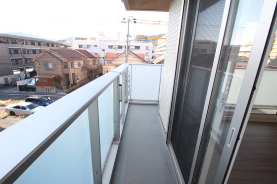 サリオス庚午北