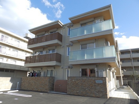 サリオス庚午北