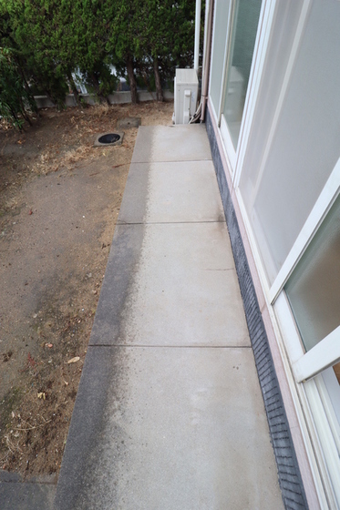 シャトル新福 A棟