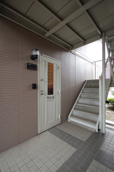 シャトル新福 A棟