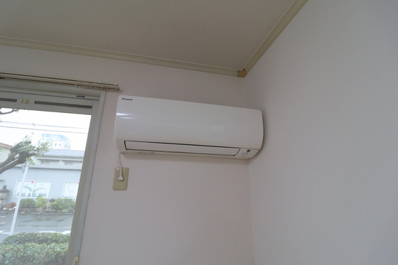 シャトル新福 A棟