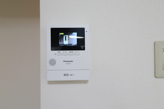 シャトル新福 A棟