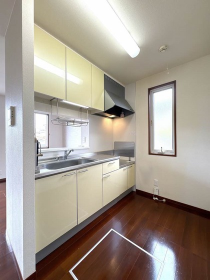 シャーメゾン・エレガンス 壱番館