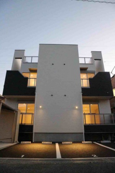 Grandtic Hi(グランティックハイ)