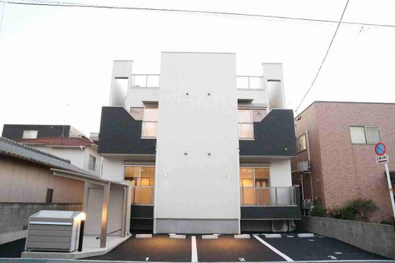 Grandtic Hi(グランティックハイ)