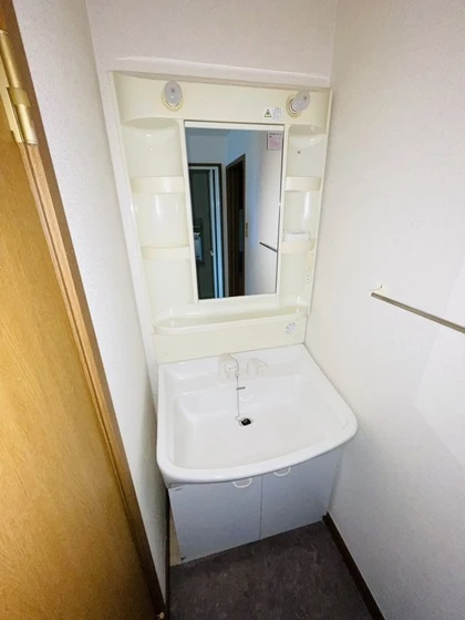 カルフール・ヒルズ A