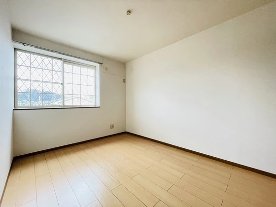 カルフール・ヒルズ A