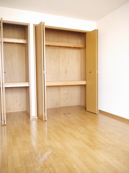 カルフール・ヒルズ A