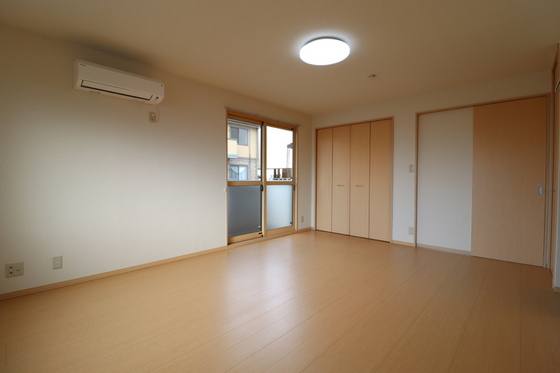 リビングタウン豊成 C棟