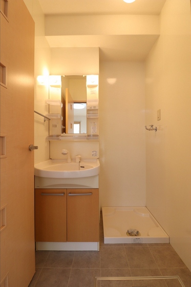 リビングタウン豊成 C棟