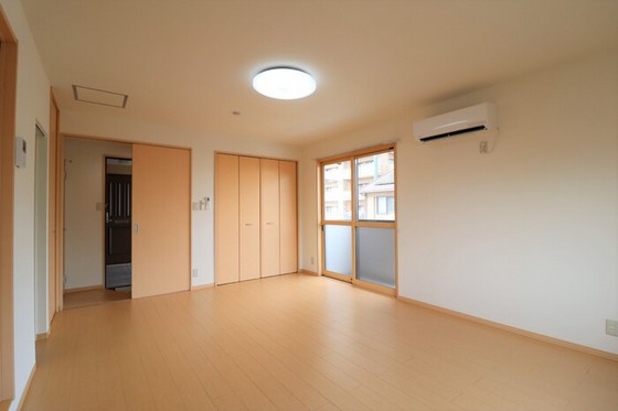 リビングタウン豊成 C棟