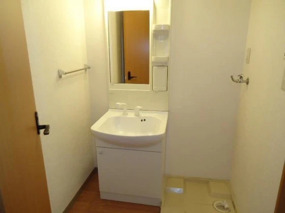 レジデンス スワニーⅢ