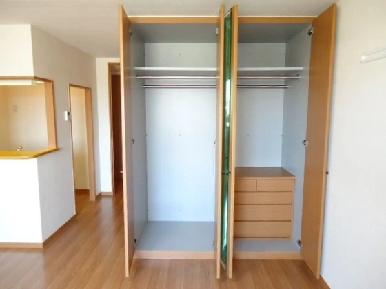 レジデンス スワニーⅢ