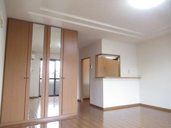 レジデンス スワニーⅢ