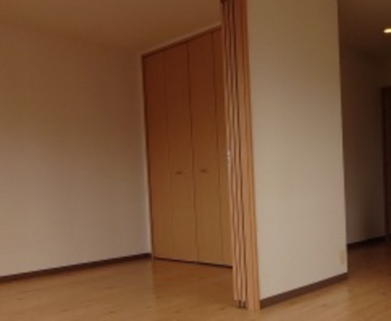 フォブール西市