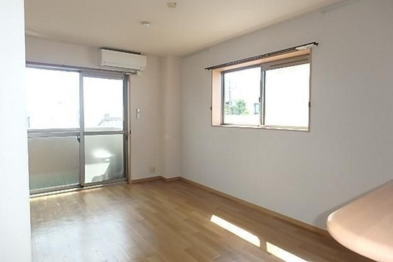 フォブール西市