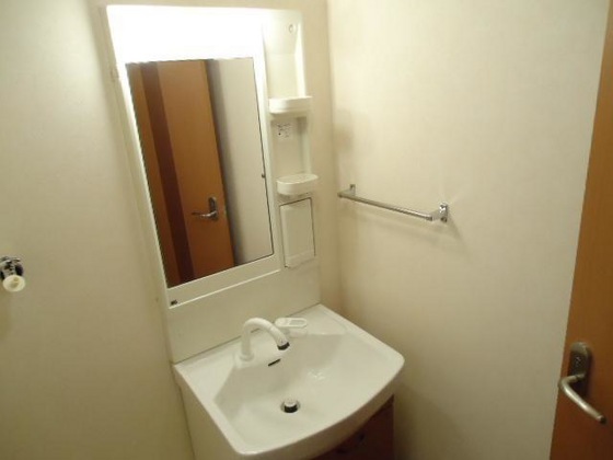 アンジュール平井