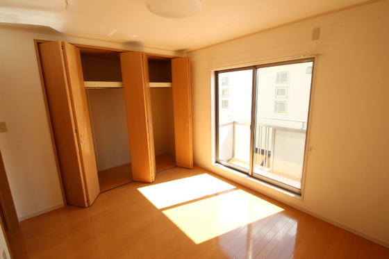 ステラ・アルピナ B棟