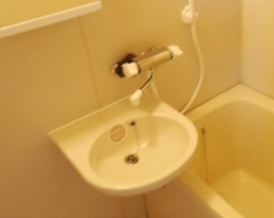 サンシャイン雄町 A棟