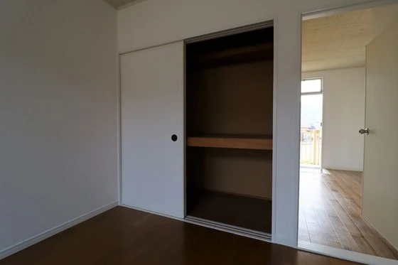 サンシャイン雄町 A棟