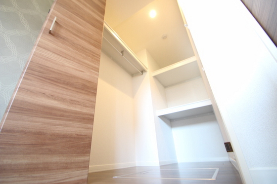 メゾン デ ルポ英(はなぶさ)