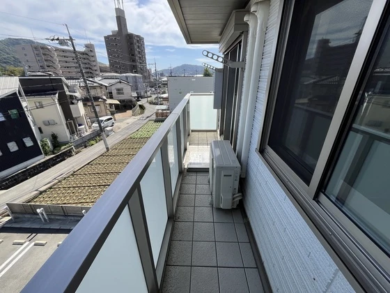 メゾン デ ルポ英(はなぶさ)