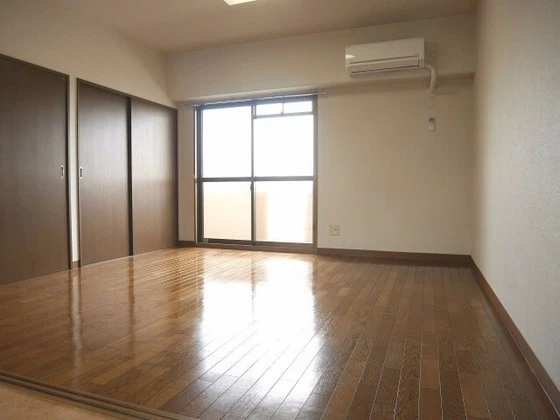 パレスマリソル