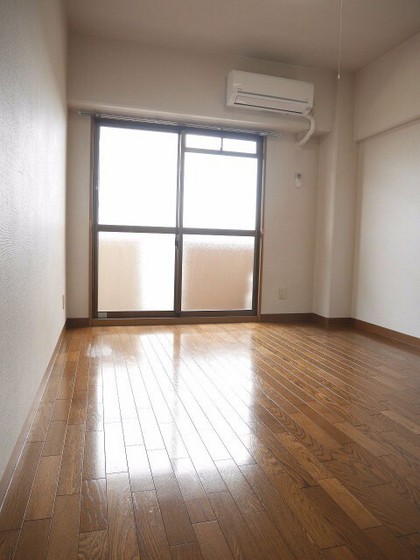 パレスマリソル