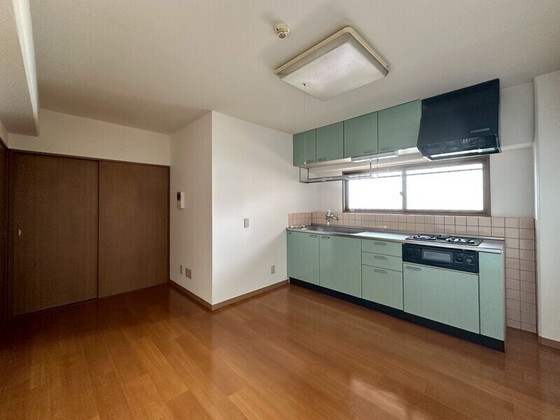 パレスマリソル