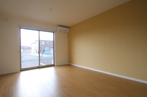 メゾネット八幡 B棟