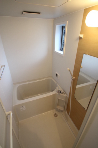 メゾネット八幡 B棟