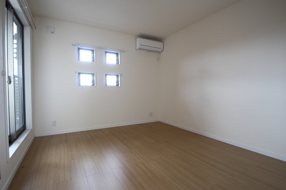 メゾネット八幡 B棟