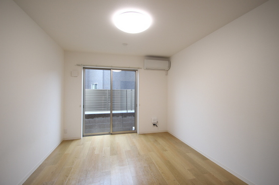 Crest (クレスト)