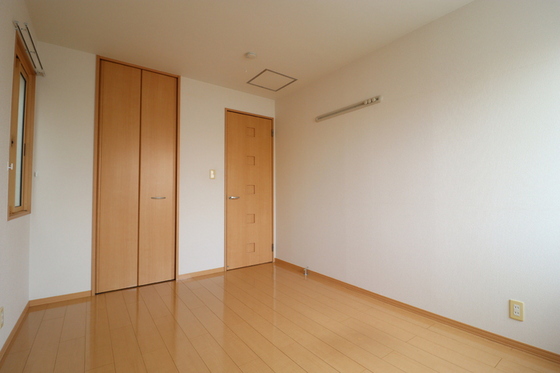 ルミエール A棟