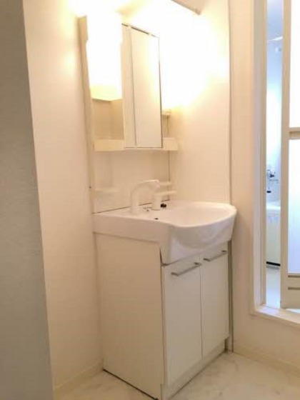 リバーサイド Y