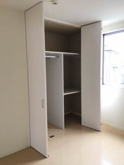 リバーサイド Y