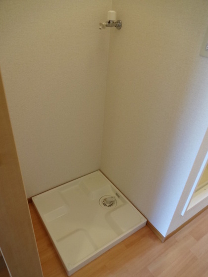 リースランド平福 A棟