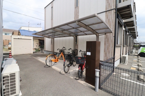 リースランド平福 A棟