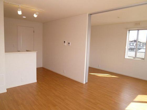 ドミールイノウエ