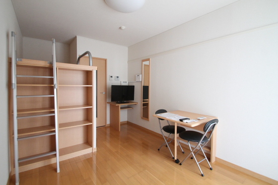 レオパレスフィオーレ住吉