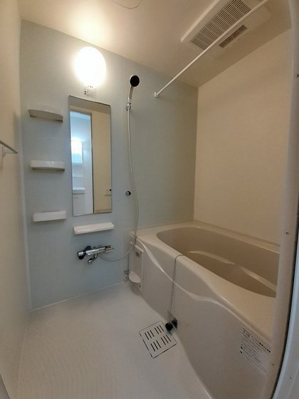 アンジュ・プルーム