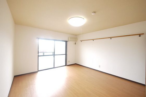 スーリール平田