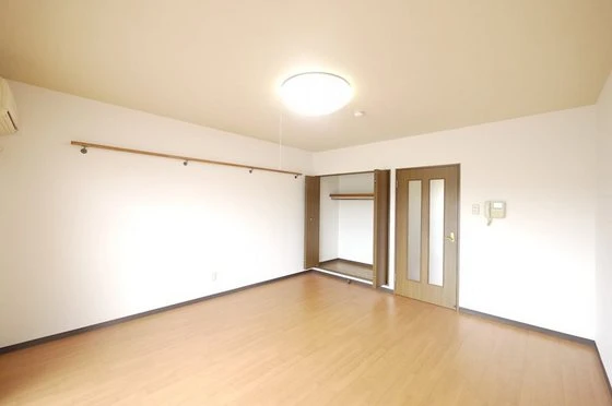 スーリール平田