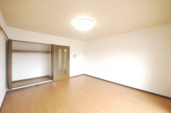 スーリール平田