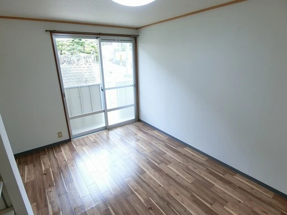 レヂデンス岡田 A