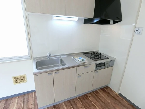 レヂデンス岡田 A