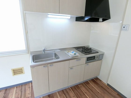 レヂデンス岡田 A