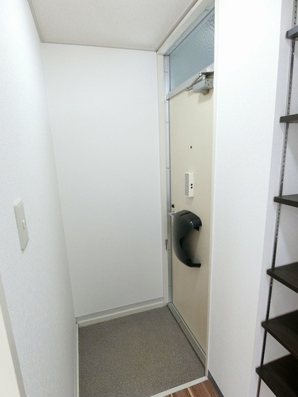 レヂデンス岡田 A