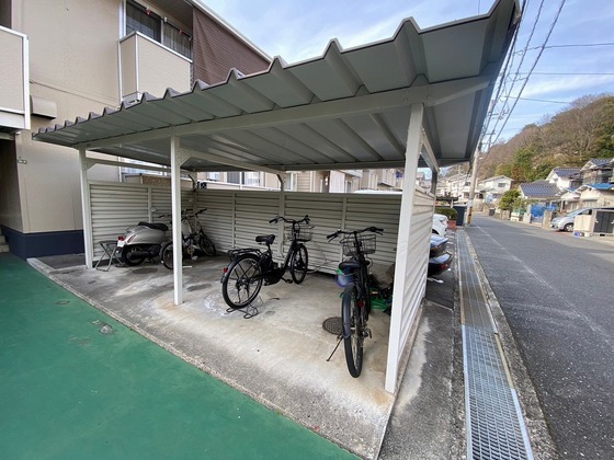 レヂデンス岡田 A